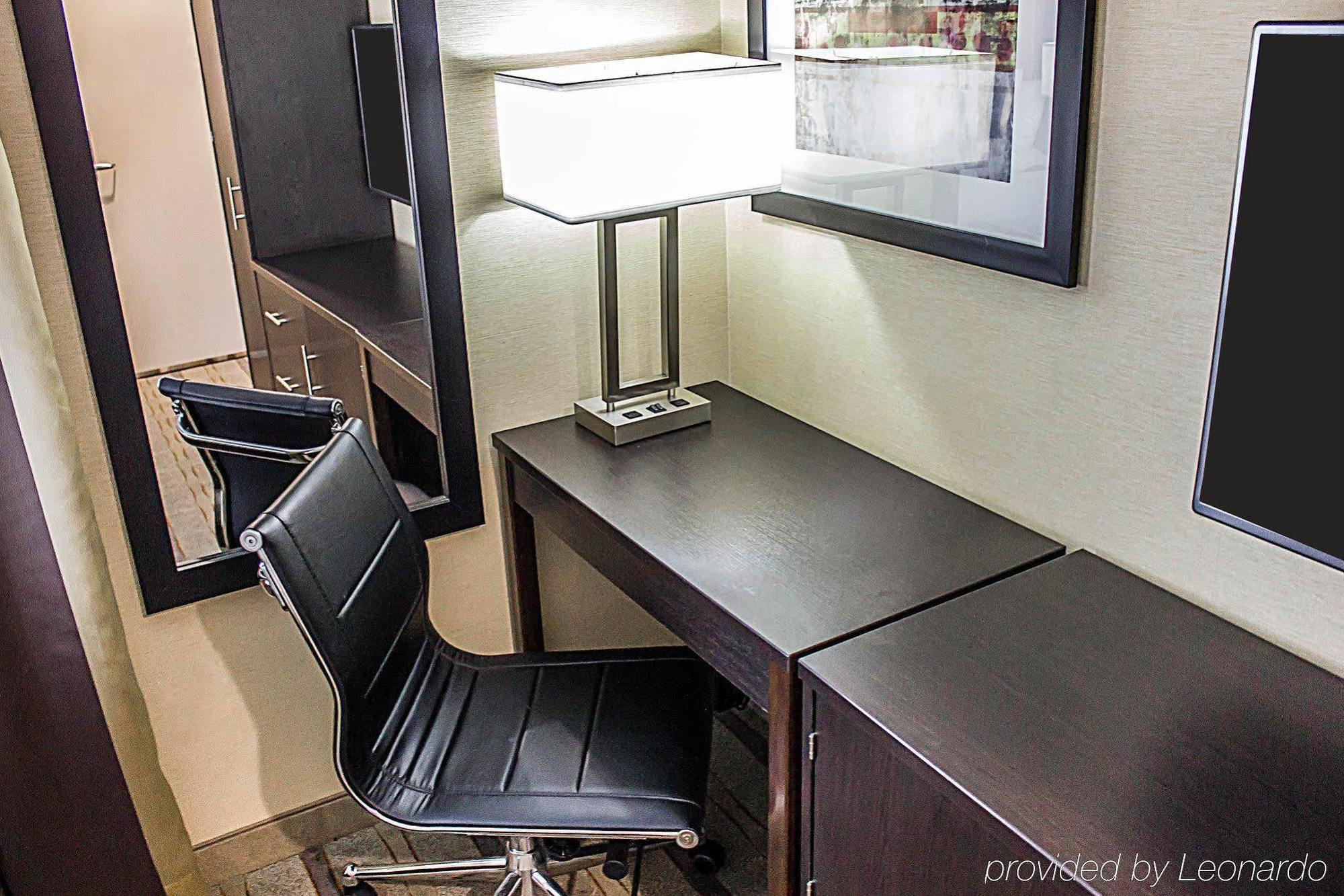 Pitkin Hotel New York Ngoại thất bức ảnh